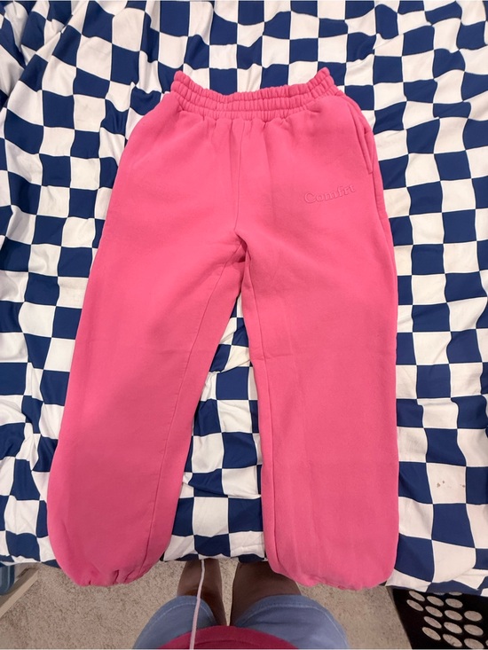 Comfrt Pants - Pink COMFRT minimalist sweatpants woman’s size medium.